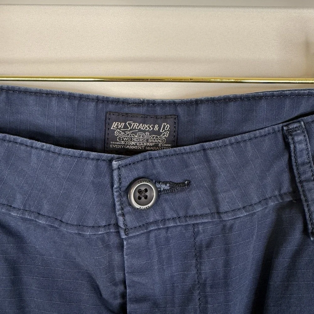Levi's Men's Navy Blue Cargo Shorts Size 40 To 42